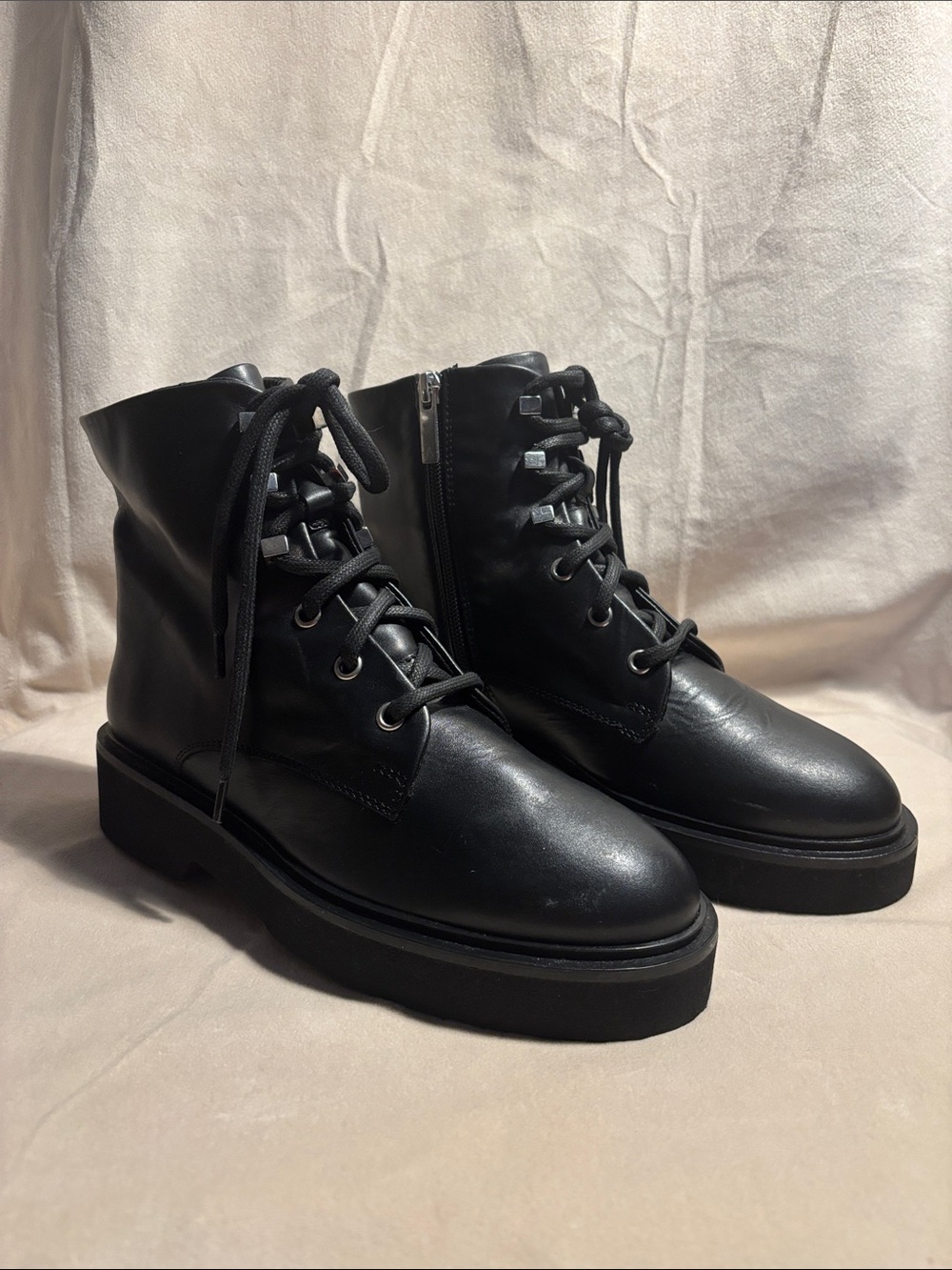 Aquatalia Mariola Black Leather Lace-Up Moto Women's Ankle Boots 90’s Y2K